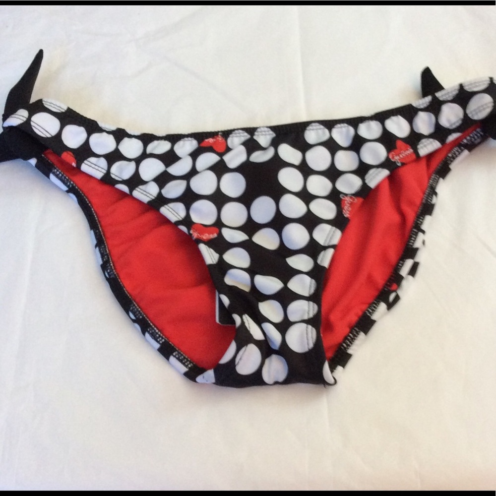 SALE Guess bikini bottoms NWT